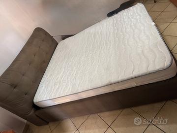 Letto matrimoniale a cassettone + materasso