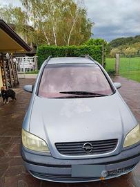 MACCHINA ZAFIRA