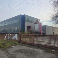 NOVEDRATE fronte Novedratese vendiamo CAPANNONE di