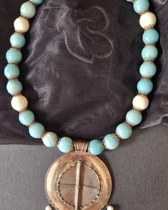 Collana in amazzonite e agata, con pendenti