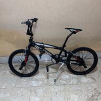 Bici BMX Lombardo