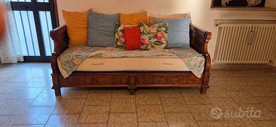 Elegante Dormeuse / Letto a barca antico in piuma