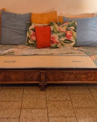 Elegante Dormeuse / Letto a barca antico in piuma