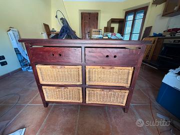 mobile di legno 