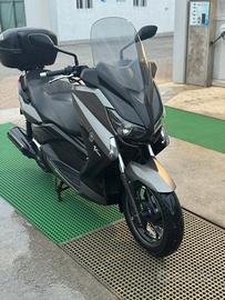 Yamaha X-Max 250