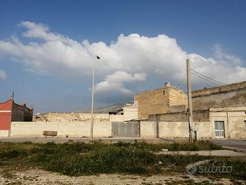 Lotto edilizio con N. 5 unità immobiliari MQ. 600