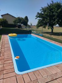 Piscina vetroresina con impianto di filtrazione 