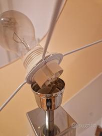 lampada da terra natuzzi, legno chiaro