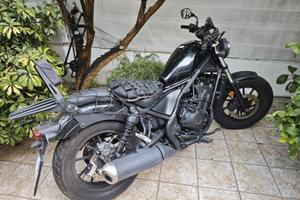 Moto Honda Rebel 500