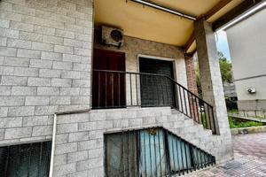 Ampio locale C1 trasformabile in civile abitazione