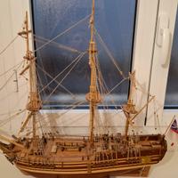 Nave Bounty in Legno