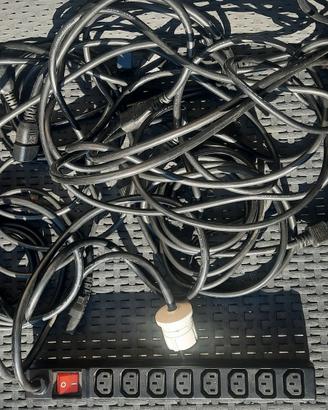 presa multipla piu cavi