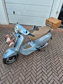Piaggio Vespa 125 Primavera PIC NIC - 2023