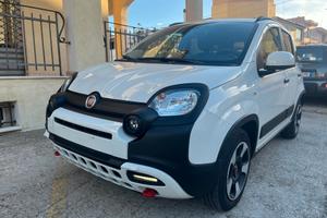 Fiat Panda Cross 1.0 Hybrid 70cv*Carplay*5 posti*