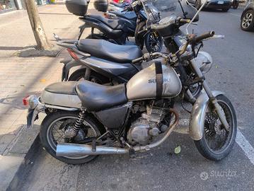 Suzuki tu 250 anno 98