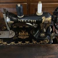 Macchina da Cucire Antica NECCHI