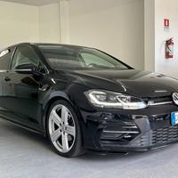 Volkswagen Golf 2.0 TDI DSG 5p. Sport R-LINE