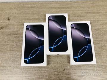 nuovi iPhone 16 vari modelli disponibili