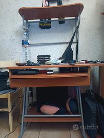 Scrivania per stanzetta 