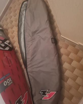 Tavola windsurf F2 REBEL 100 LITRI