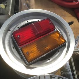 Fiat 124 Berlina Coppia Fanali Posteriori