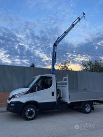 Iveco daily 35q GRU NUOVA 3 sfili