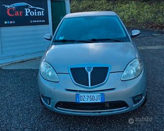 Lancia Ypsilon 1.3 MJT 75 CV Platino