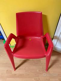 Sedie in  plastica colorate