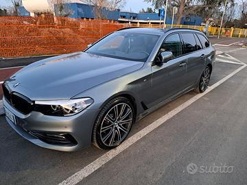 BMW 520 d Touring M Sport Line da vetrina