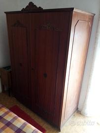 Armadio antico/vintage in legno massello 2 ante