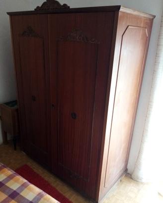 Armadio antico/vintage in legno massello 2 ante