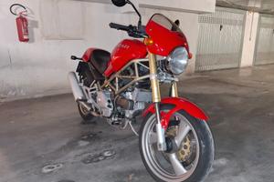 Ducati Monster 750
