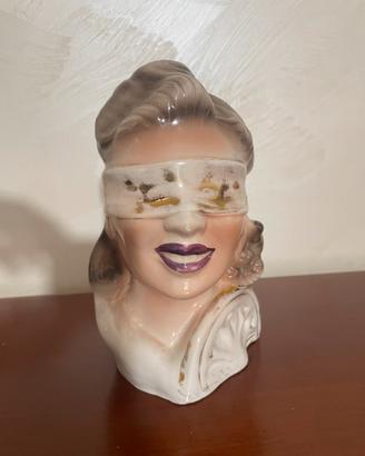 Dea bendata