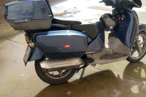 Scarabeo 125  4 tempi