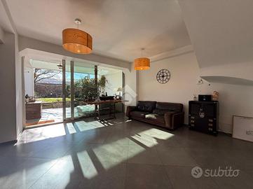 VILLA A SCHIERA A RIMINI