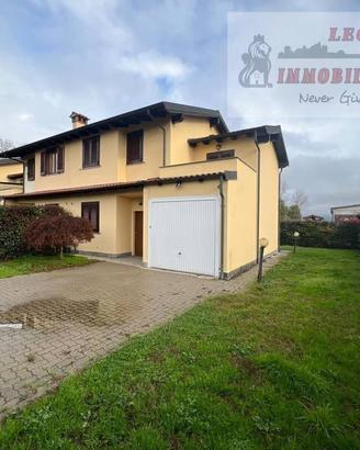 Villetta a schiera di 190 m² con 4 locali a Landri