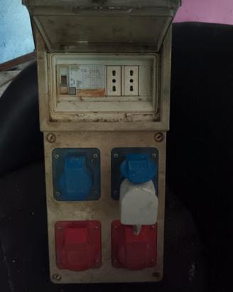 Materiale elettrico 
