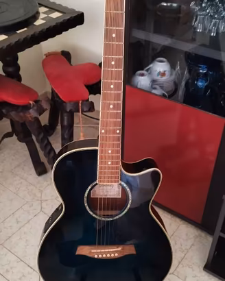 Chitarra acustica elettrificata IBANEZ