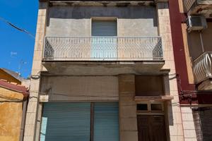 Casa indipendente con terrazzo e doppio ingresso