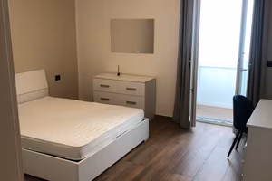 Camera spaziosa con Bagno a lavoratrice referenzi