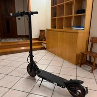 Monopattino eletrrico 30 km/h