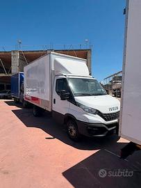 Iveco DAILY 35C14 CON CASSA