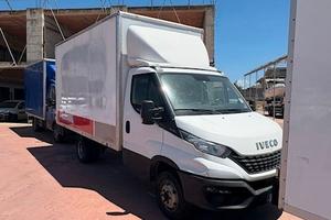 Iveco DAILY 35C14 CON CASSA