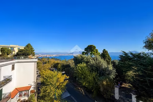 5 LOCALI A NAPOLI