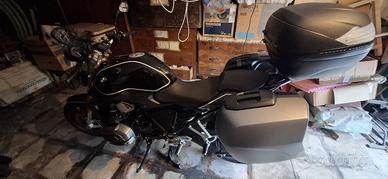 BMW R 1200 R - 2018 Black Edition