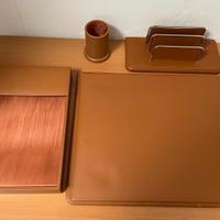 Set scrivania in pelle completo