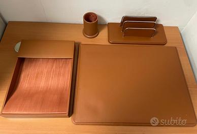 Set scrivania in pelle completo