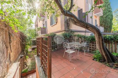 2 LOCALI A ROMA