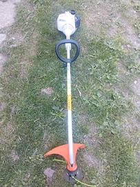 taglia bordi Stihl 