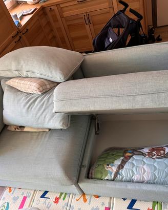Divano 2 Posti IKEA – Sfoderabile e Comodo!